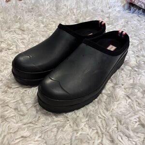 Hunter Women's Black Play Clogs